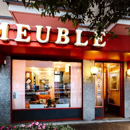 Otel Meuble Moderno 3*